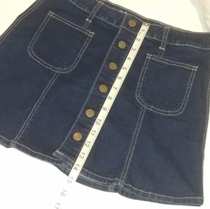Retro Catholic schoolgirl darkwash pockets Gold Snaps A-line Jean miniskirt Sz S